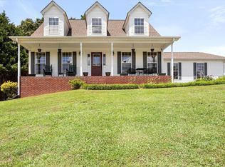 389 Debbie Ln, Ringgold, GA 30736