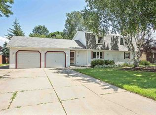 2151 Rachel Dr, Green Bay, WI 54311