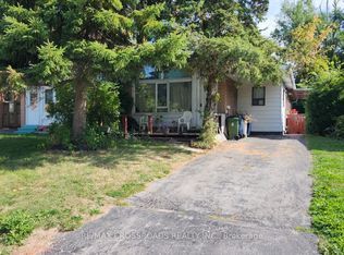140 Combermere Dr, Toronto, ON M3A 2W8