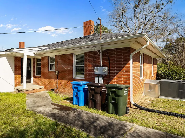 1208 S 9th St — Photo 11