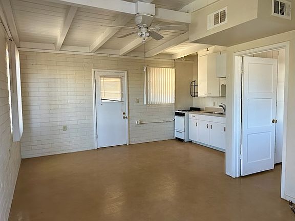 3rd image of 3125 N Palo Verde Ave #1