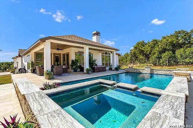 4 bed, 3.0 bath, 2975 sqft, $4,500 — Photo 2