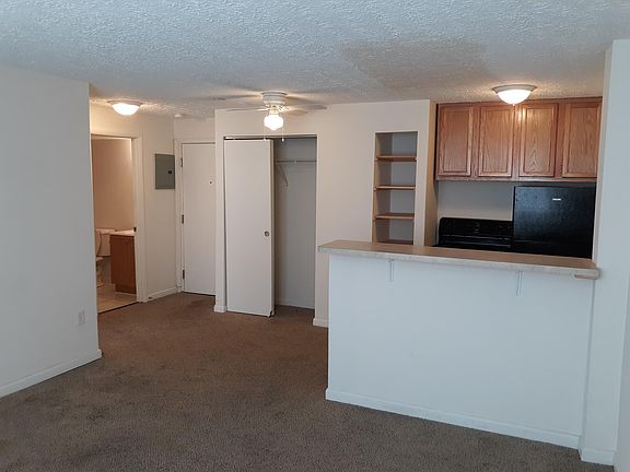 4th image of 1921 Maple Ave APT 5