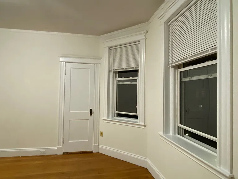 43 Strathmore Rd #4 — Photo 17