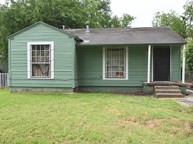 2650 Scotland Dr — Photo 1