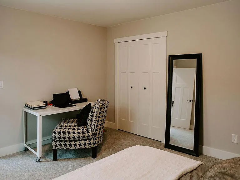 973 Allen Dr — Photo 32