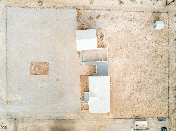 1211 W Hardy Ln, Pahrump, NV 89048