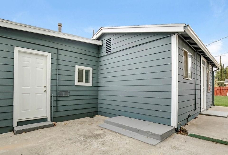 1st image of 25460 Cole St