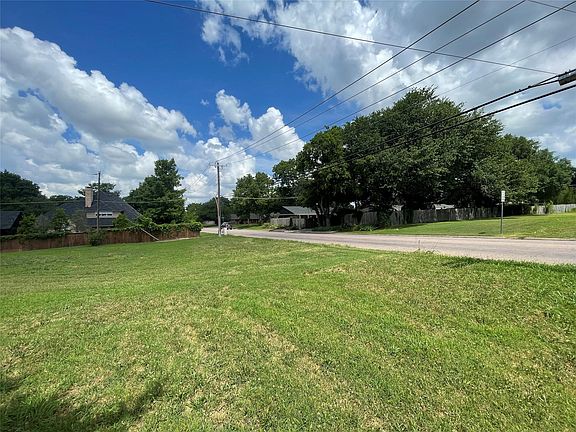 3rd image of W Lamberth Rd
