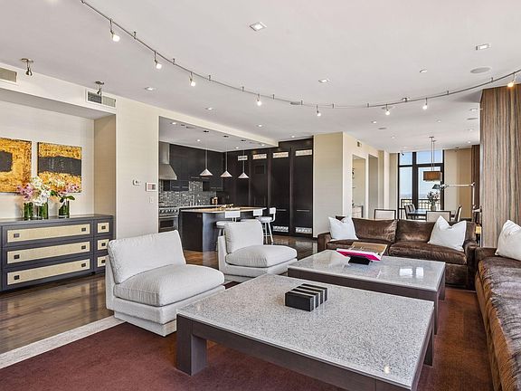5th image of 201 S 11th St Unit 1120