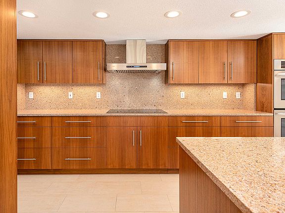 12th image of this home