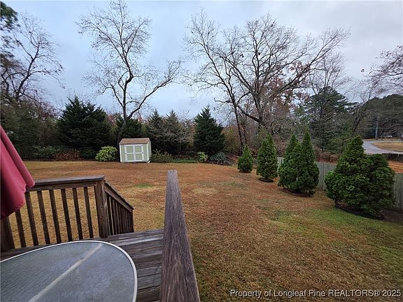 4th image of 595 Sheringham Dr
