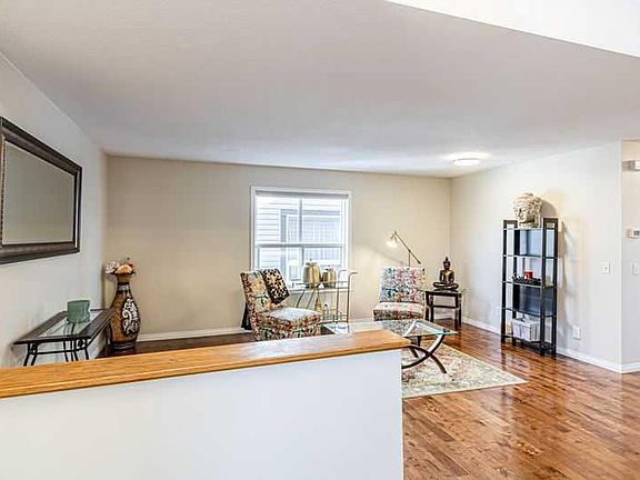 4th image of 8389 W Saddleridge Dr NE