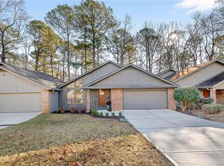210 Lakeview Rdg W, Roswell, GA 30076