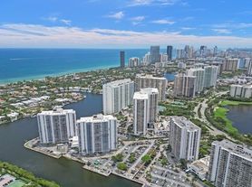 20505 E Country Club Dr