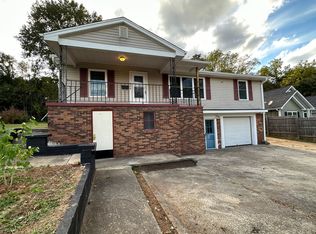 604 Hollow St, Graham, NC 27253