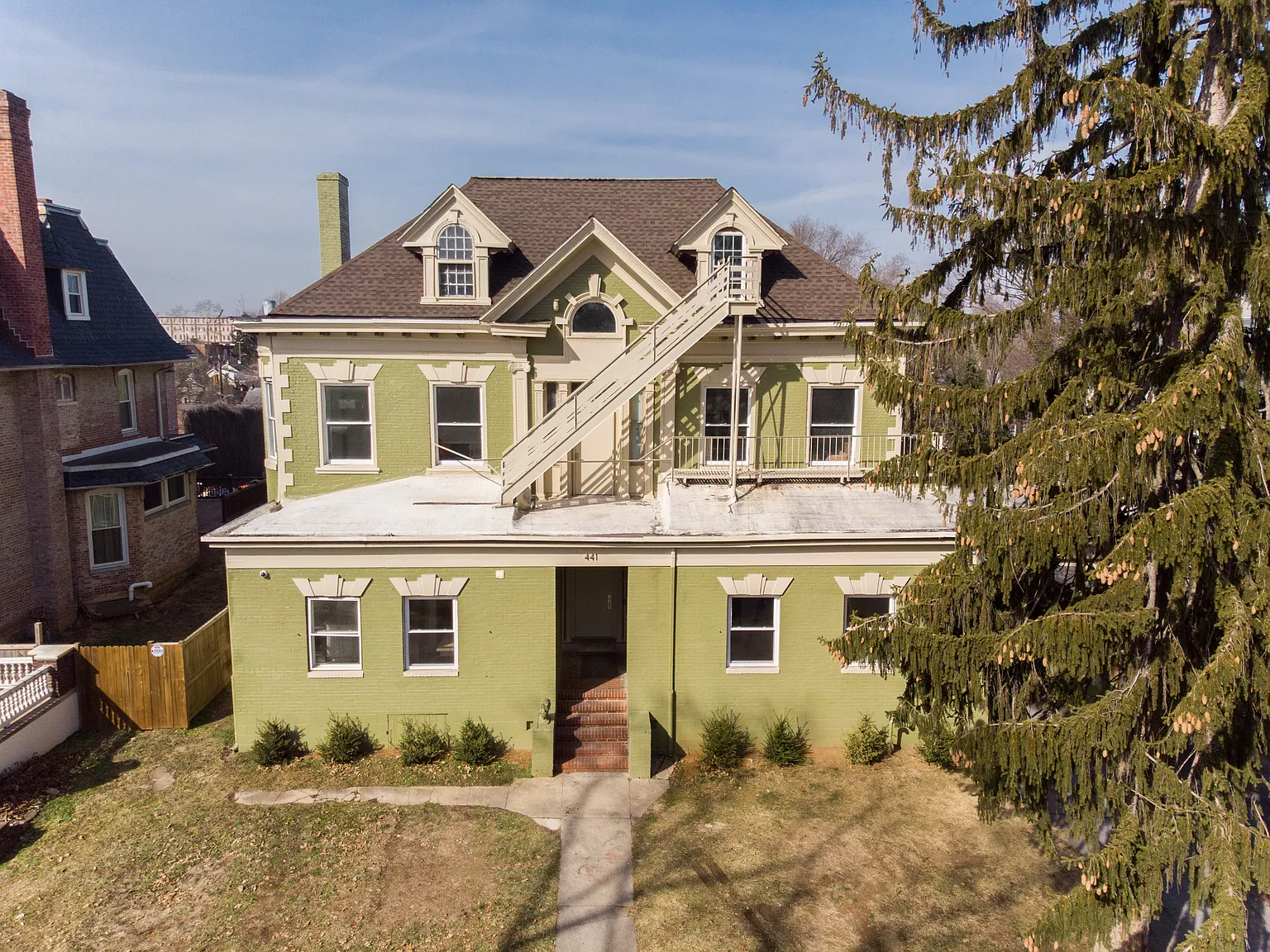 Potomac Place — Photo 2