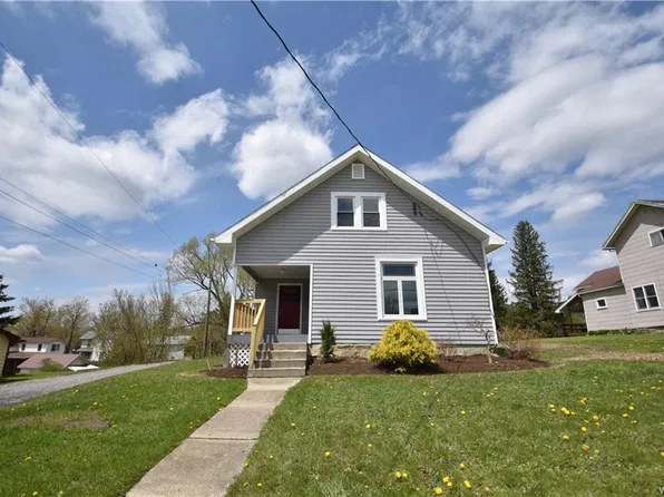 64 Vermont St, Holland, NY 14080
