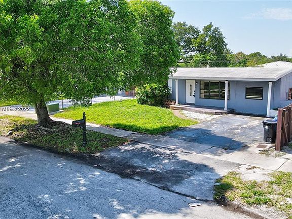 2nd image of 1406 NW 11th Pl