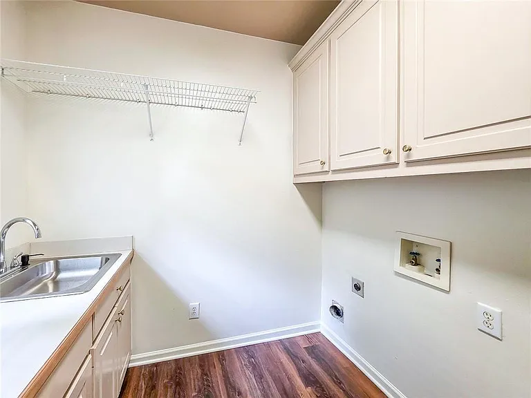 2502 Oak Hill Overlook — Photo 19