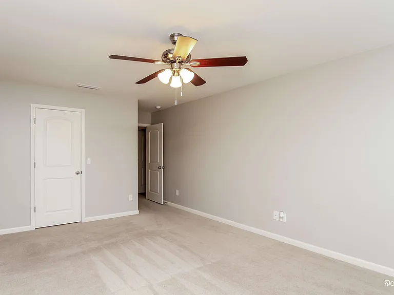701 Falls Ln — Photo 12