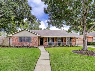 5007 Redstart St, Houston, TX 77035