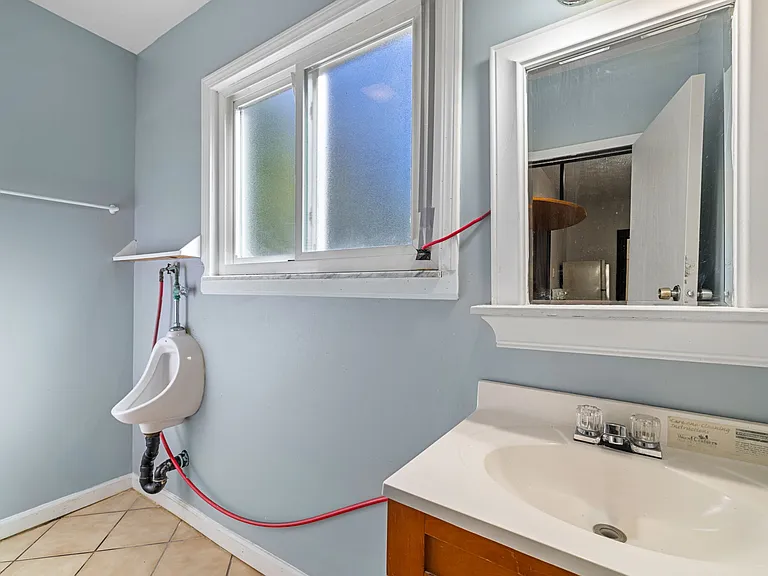 118 Carrick Ave — Photo 10