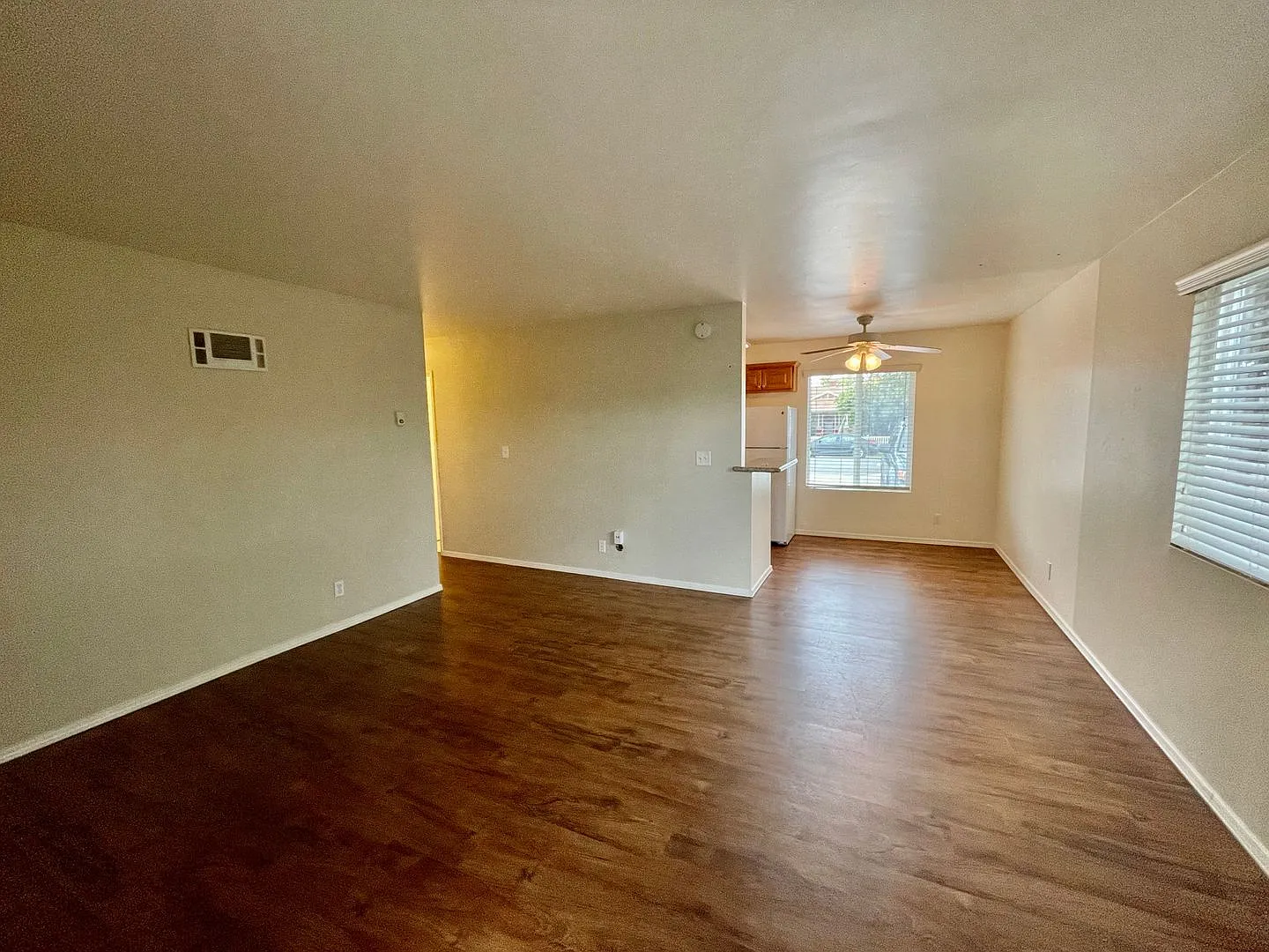 Bright and open North Park 2 bedroom, 2 bathroom — Photo 3