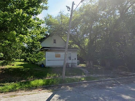 3rd image of 1713 Market Ave