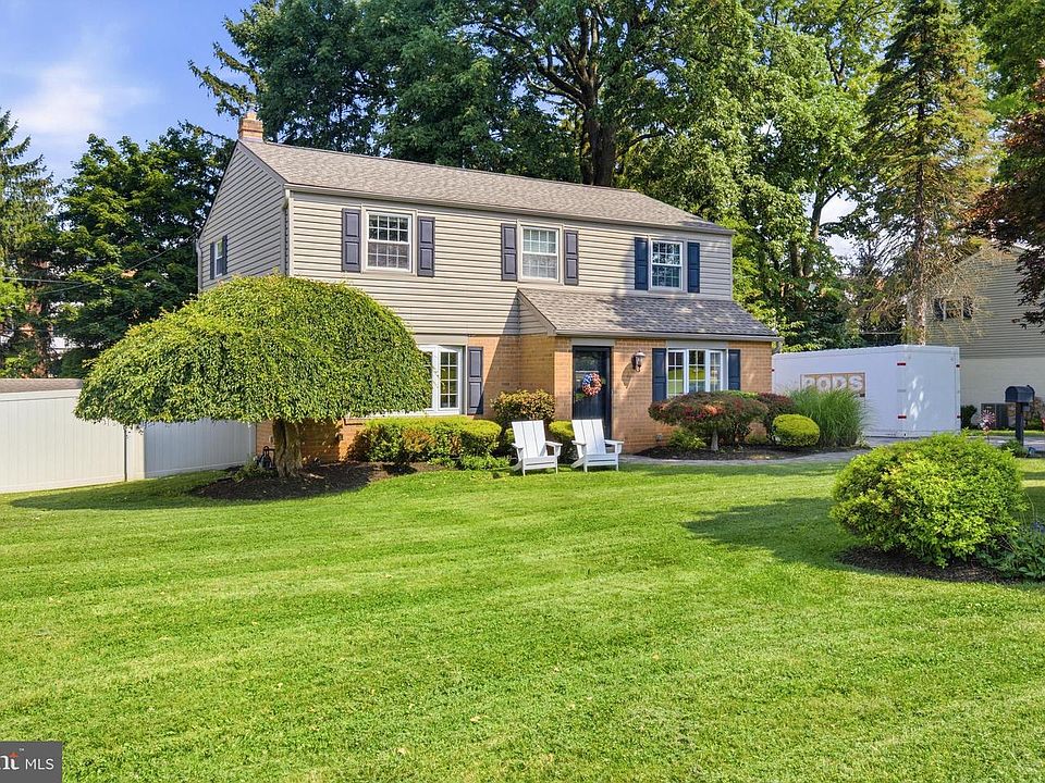 1st image of 115 Mulberry Ln