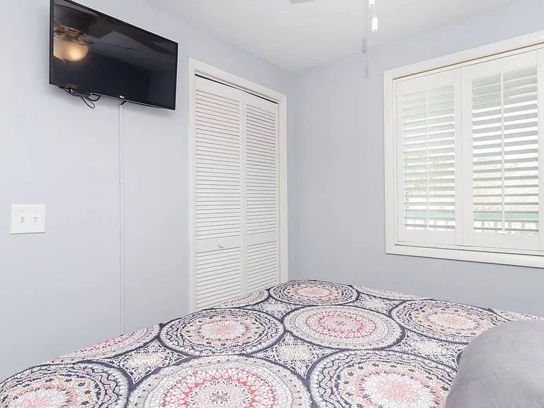 2302A Surfrider Cir — Photo 17