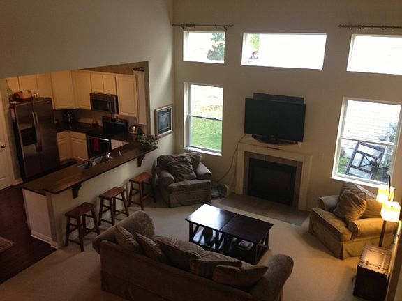 3rd image of 332 Lake Crossing Ave