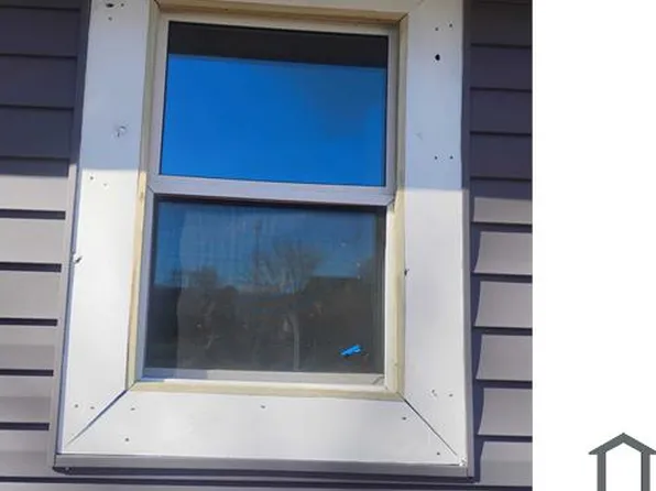 615 S Mountain St, Cherryville, NC 28021