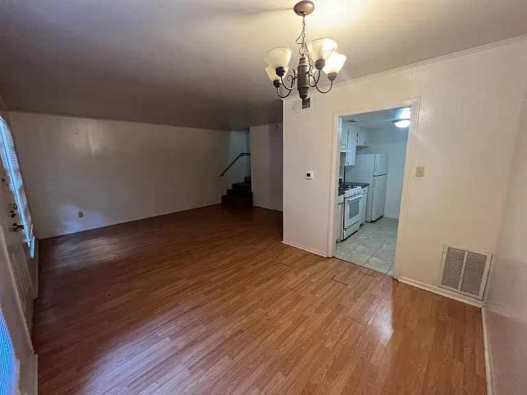 912 N Bell Ave — Photo 21