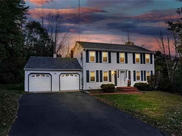 381 Woonsocket Hill Rd, North Smithfield, RI 02896