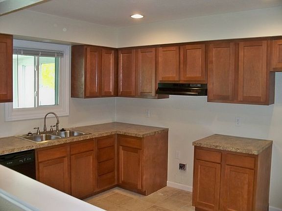 2nd image of 2451 Potomac Ln