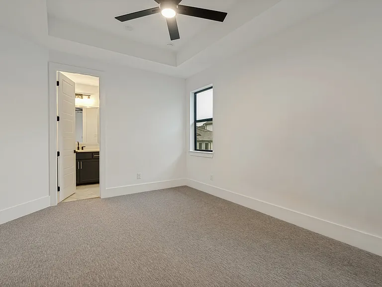 11870 Cherrydale Dr — Photo 32