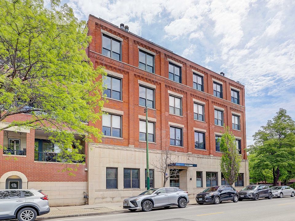 1st image of 2525 N Sheffield Ave APT 2C