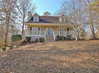 8627 Foxridge Dr, Winston, GA 30187