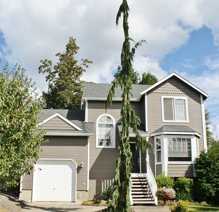 2nd image of 1408 Sweetbay Dr