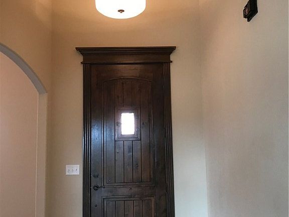 5th image of 4601 SW Barton St