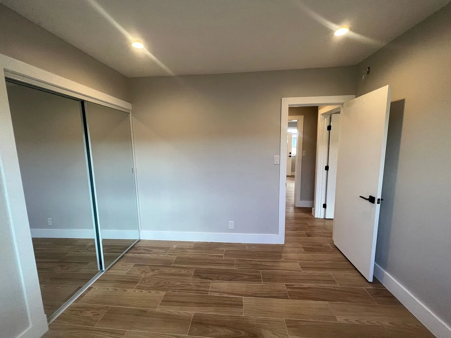 DNA Apartments 14921 Vanowen LLC — Photo 4
