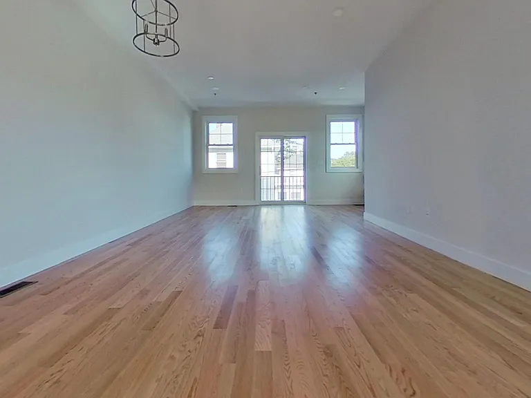 188 Quincy Ave #B1 — Photo 2