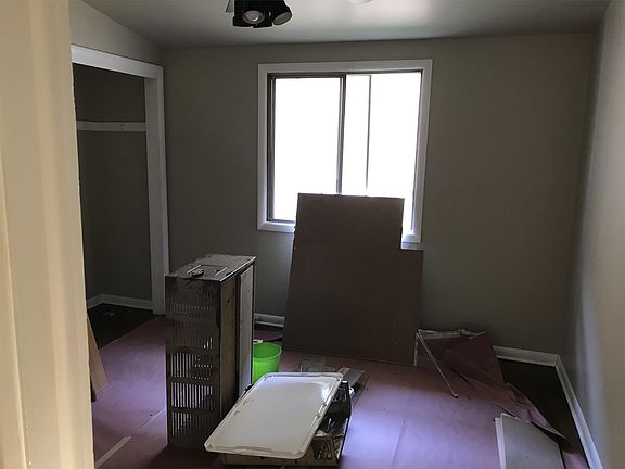 4th image of 3338 S Whitnall Ave APT 10