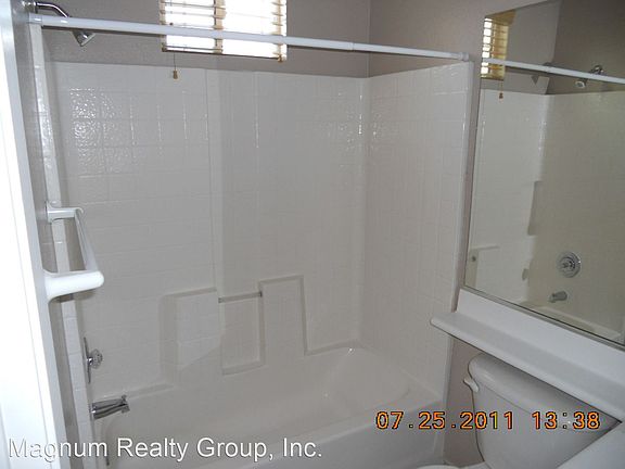 5th image of 30275 Pelican Bay Unit E