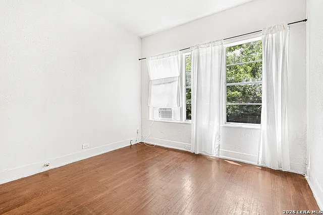 1434 Hicks Ave — Photo 20