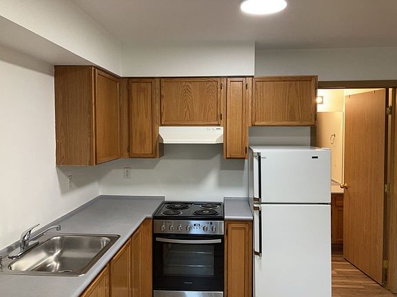 2nd image of 2211 Douglas Ave #455