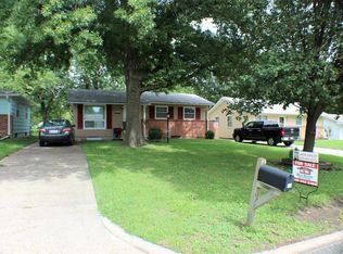 422 S Cottonwood St, Emporia, KS 66801
