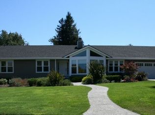 75 Oak Tree Dr, Santa Rosa, CA 95401