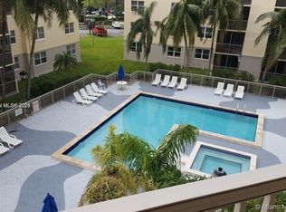 8255 Lake Dr APT 405, Doral, FL 33166